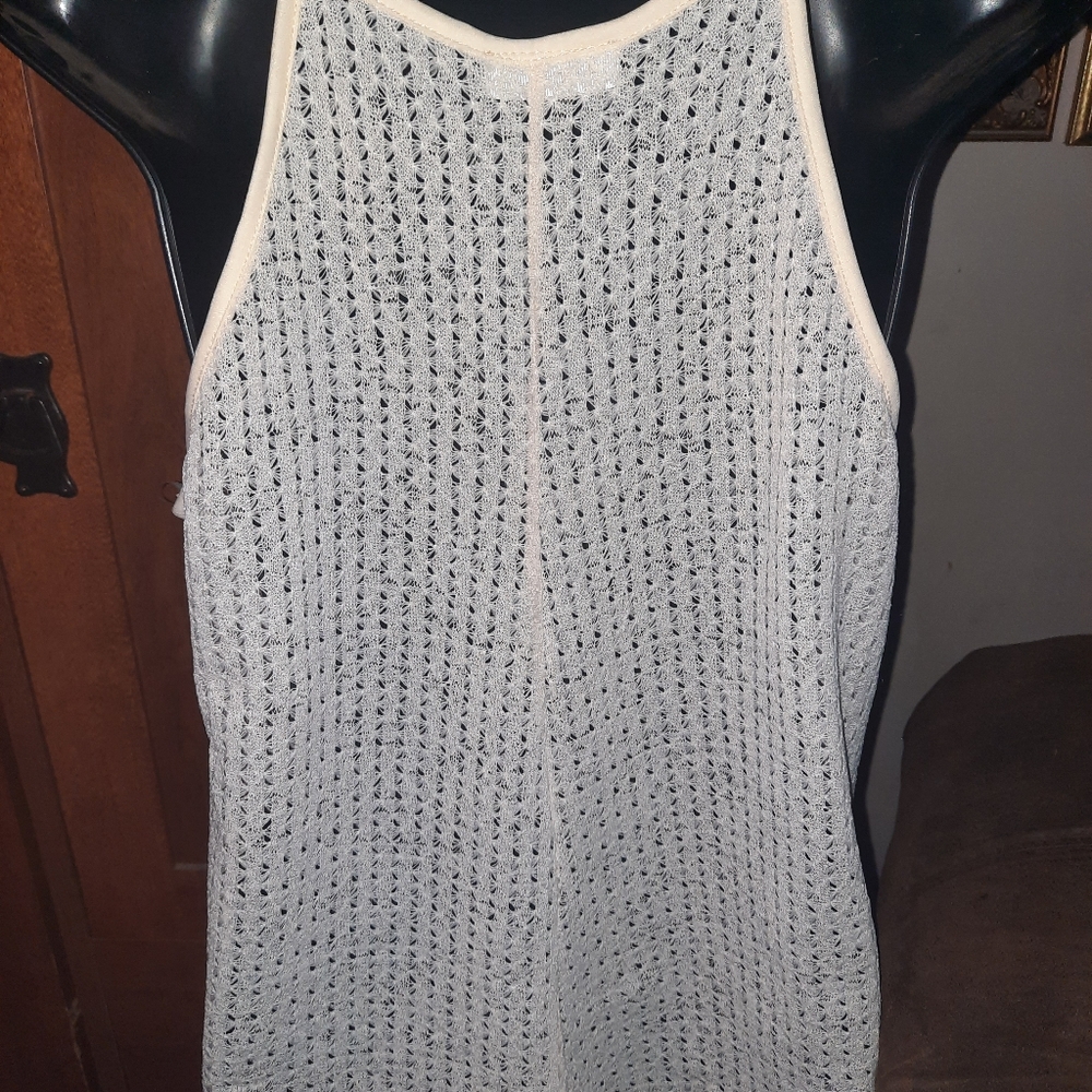 Bundle Two Tanks - Picture 4 of 8